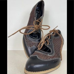 Modcloth L’artist Gabriel wing tip shoes 37
